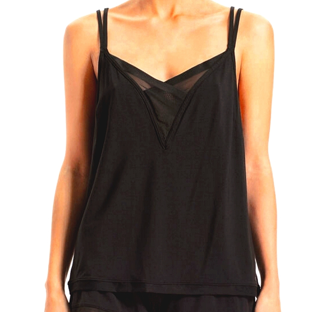 NWT Calvin Klein sculpted camisole in Black - Small